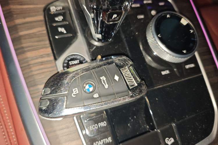 Used BMW X5 2022 xDrive 40Li M Sport Package Vehicle Key