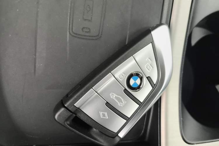 Used BMW X5 2022 Restyled xDrive 40Li M Sport Package Vehicle Key