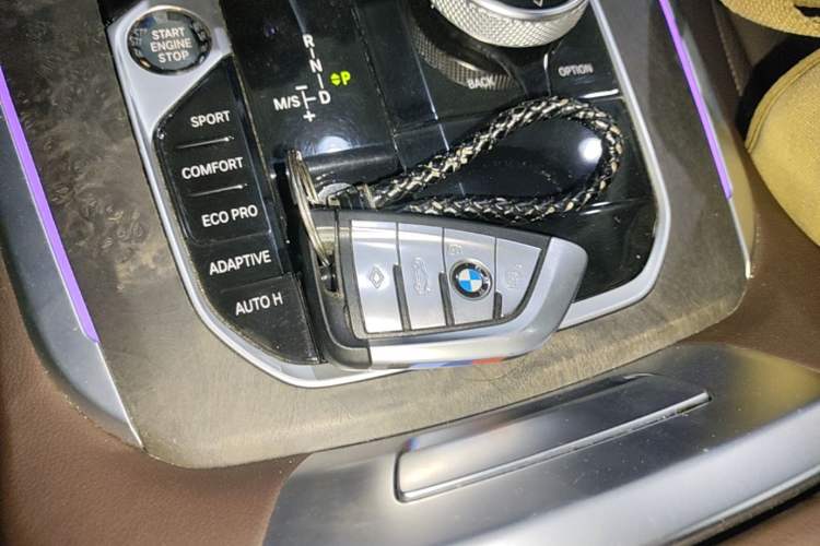 Used BMW X5 2022 xDrive 30Li Luxury M Sport Package Vehicle Key