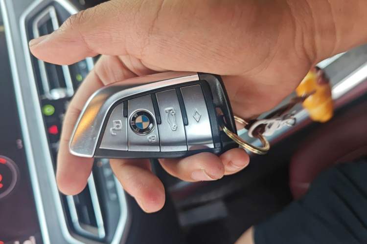 Used BMW X5 2022 Restyled xDrive 30Li Luxury Version M Sport Package Vehicle Key