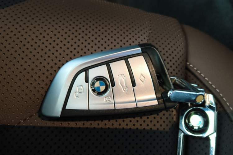 Used BMW X5 2022 xDrive 30Li M Sport Package Vehicle Key