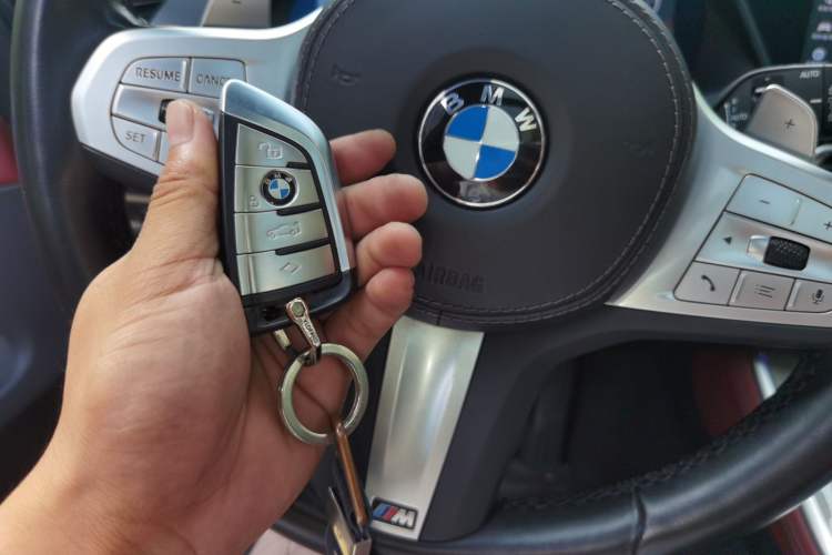 Used BMW X5 2022 Restyled xDrive 40Li M Sport Package Vehicle Key
