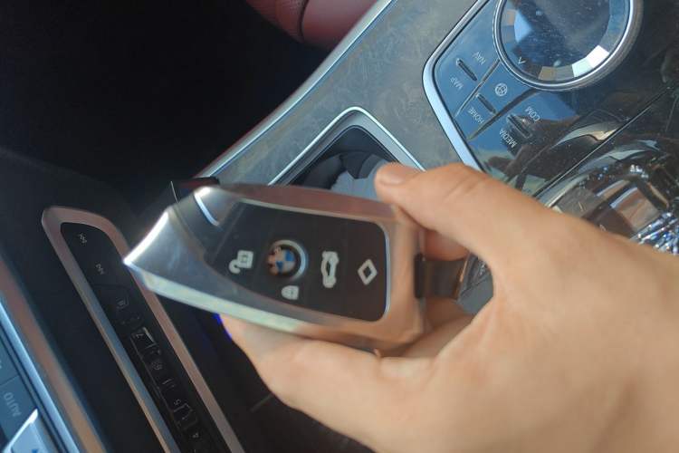Used BMW X5 2022 xDrive 30Li M Sport Package Vehicle Key