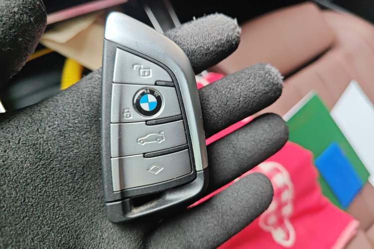 Used BMW X5 2022 xDrive40i M Sport Package Vehicle Key