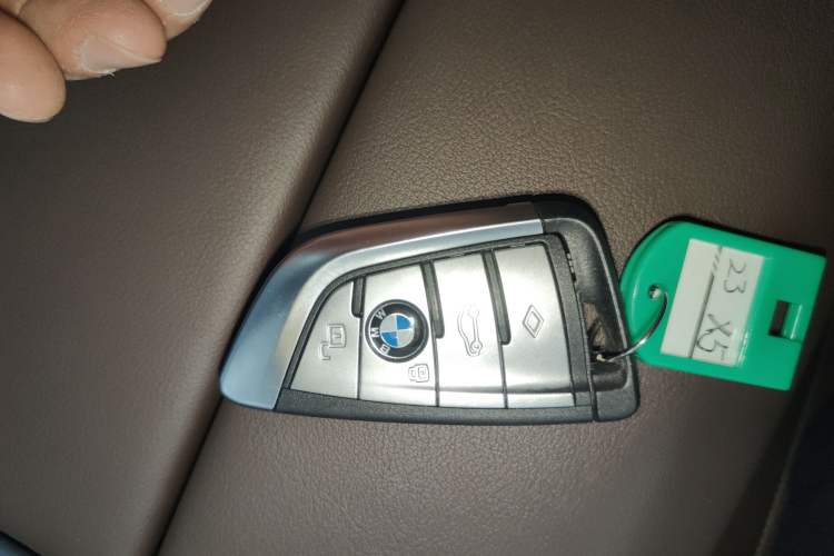 Used BMW X5 2022 Restyled xDrive 40Li M Sport Package Vehicle Key