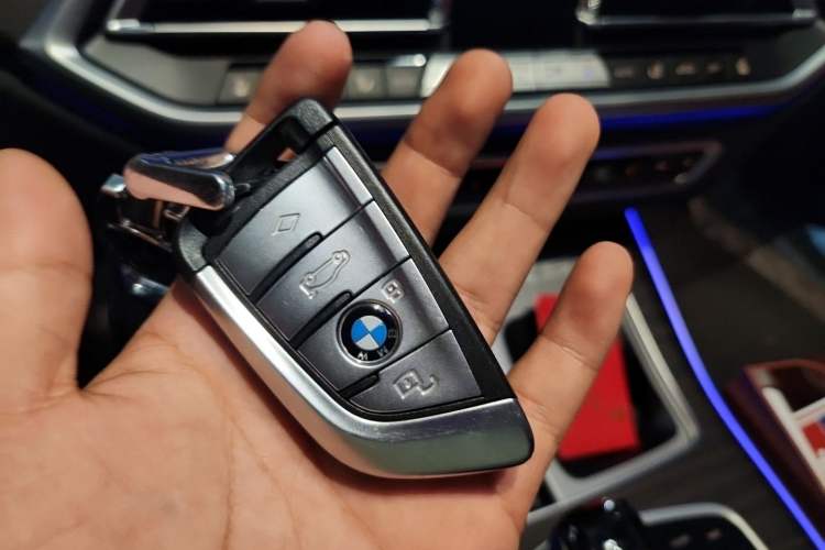 Used BMW X5 2022 Restyled xDrive 40Li M Sport Package Vehicle Key