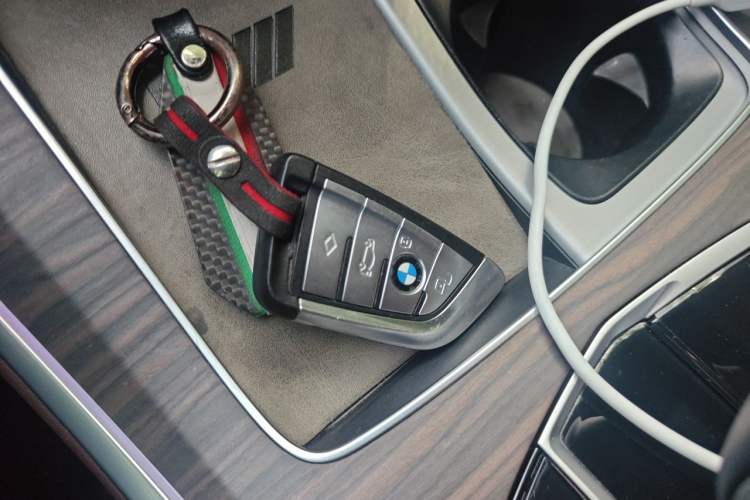 Used BMW X5 2022 Restyled xDrive 40Li M Sport Package Vehicle Key