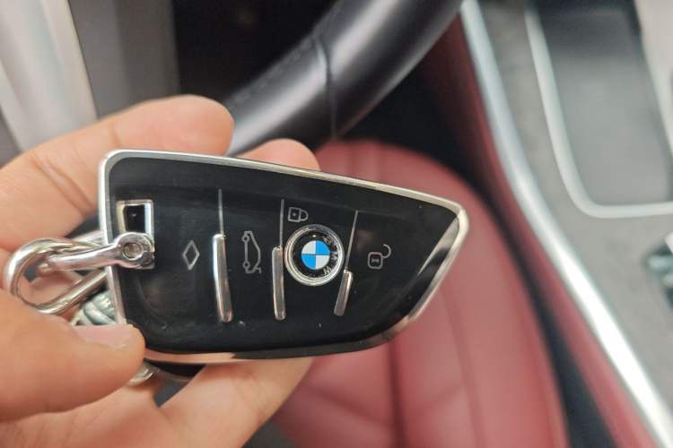 Used BMW X5 2022 xDrive 30Li M Sport Package Vehicle Key
