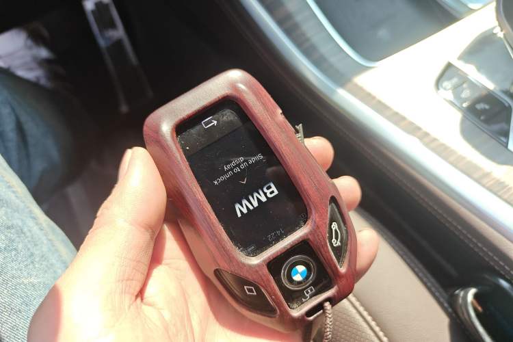 Used BMW X5 2022 xDrive 40Li M Sport Package Vehicle Key