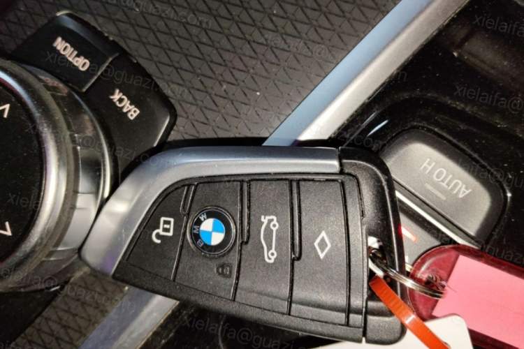Used BMW X5 2022 Restyled xDrive 30Li Luxury Version M Sport Package Vehicle Key