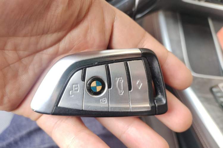 Used BMW X5 2022 xDrive 30Li M Sport Package Vehicle Key