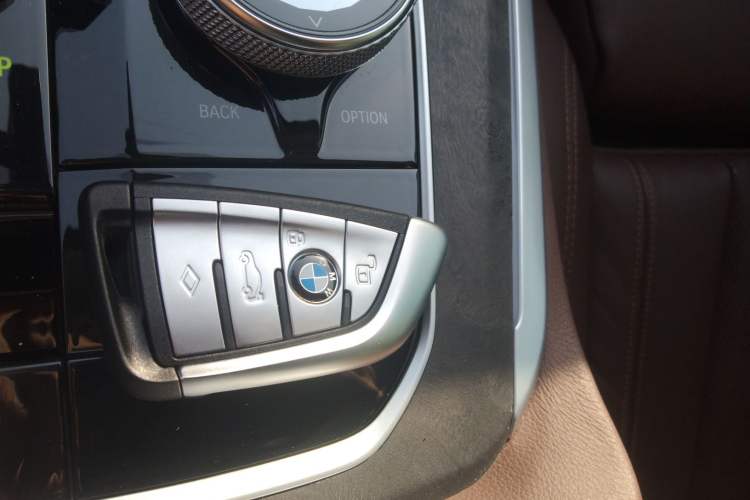 Used BMW X5 2022 xDrive30i M Sport Package Vehicle Key