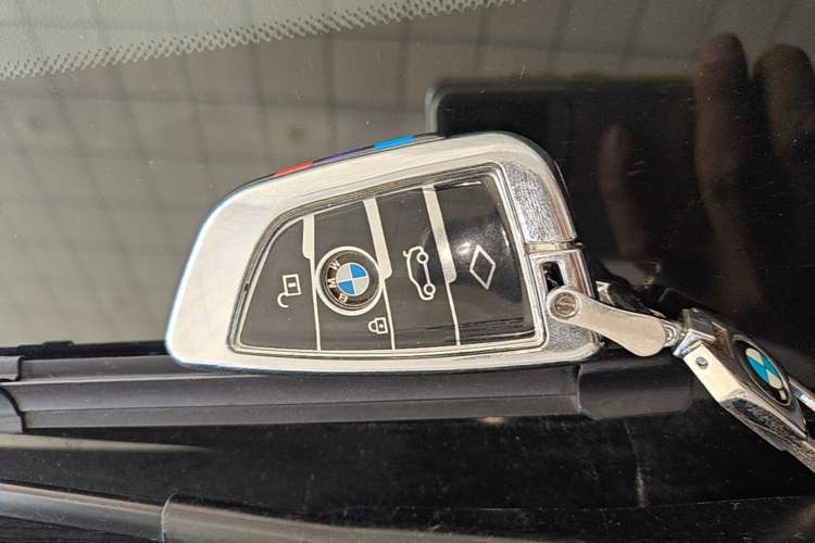 Used BMW X5 2022 Restyled xDrive 30Li Luxury Version M Sport Package Vehicle Key