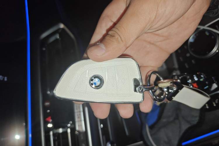 Used BMW X5 2022 xDrive30i M Sport Package Vehicle Key