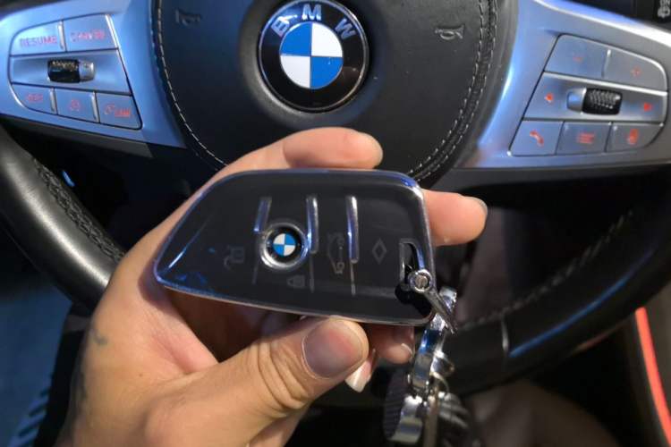 Used BMW X5 2022 xDrive 30Li M Sport Package Vehicle Key