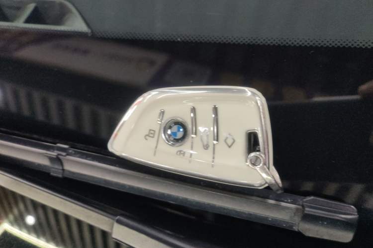 Used BMW X5 2022 xDrive30i M Sport Package Vehicle Key