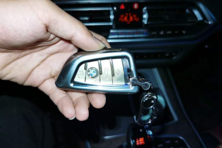 Used BMW X5 2022 xDrive 30Li M Sport Package Vehicle Key