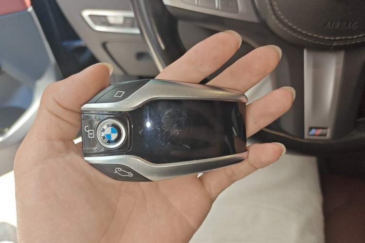 Used BMW X5 2022 xDrive 30Li Luxury M Sport Package Vehicle Key