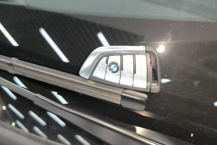 Used BMW X5 2022 Restyled xDrive 40Li M Sport Package Vehicle Key