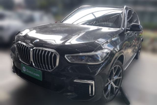 Ojetý BMW X5 2022 xDrive 40Li M Sport Package