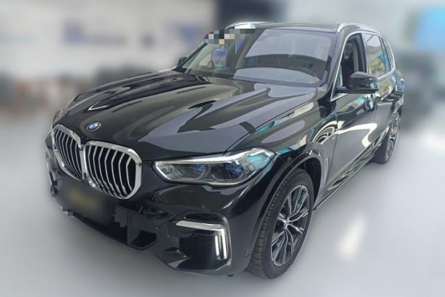 Used BMW X5 2022 xDrive 30Li Luxury M Sport Package