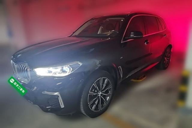 BMW X5 2022 Restyled xDrive 30Li Luxury Version M Sport Package usado