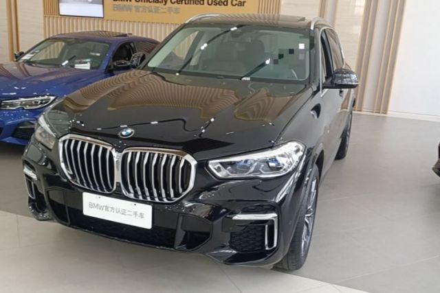 Used BMW X5 2022 xDrive 30Li Luxury M Sport Package