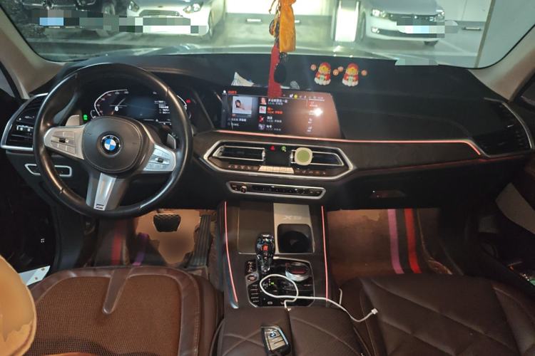 Used BMW X5 2022 xDrive 30Li M Sport Package Center Console