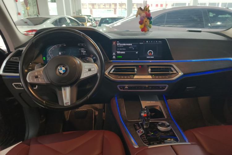 Used BMW X5 2022 Restyled xDrive 30Li Luxury Version M Sport Package Center Console