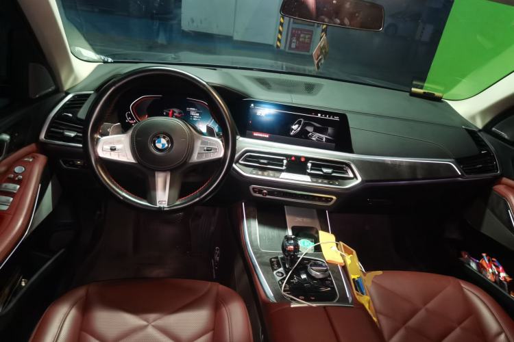 Used BMW X5 2022 Restyled xDrive 30Li Luxury Version M Sport Package Center Console
