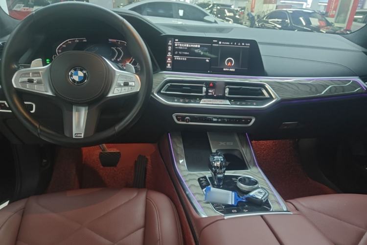 Used BMW X5 2022 xDrive 40Li M Sport Package Center Console
