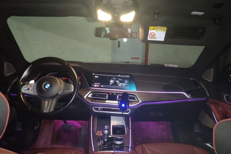 Used BMW X5 2022 Restyled xDrive 40Li M Sport Package Center Console