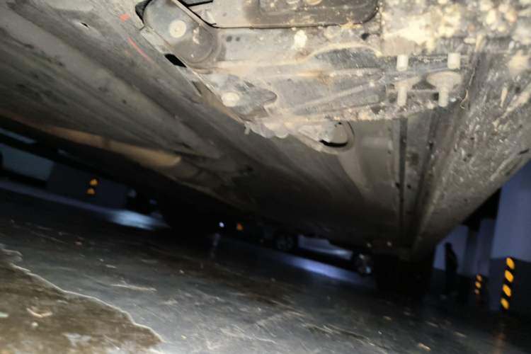 Used BMW X5 2022 xDrive 40Li M Sport Package Chassis Front Left