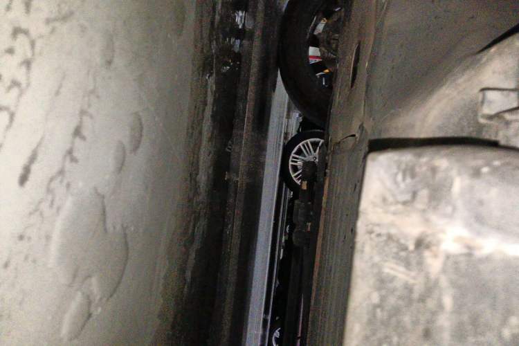 Used BMW X5 2022 Restyled xDrive 30Li Luxury Version M Sport Package Chassis Front Left
