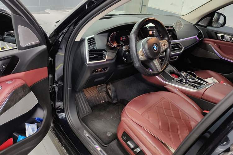 Used BMW X5 2022 xDrive 30Li Luxury M Sport Package Driver Seat