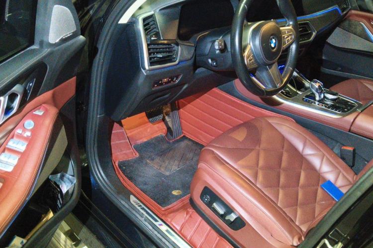 Used BMW X5 2022 Restyled xDrive 30Li Luxury Version M Sport Package Driver Seat