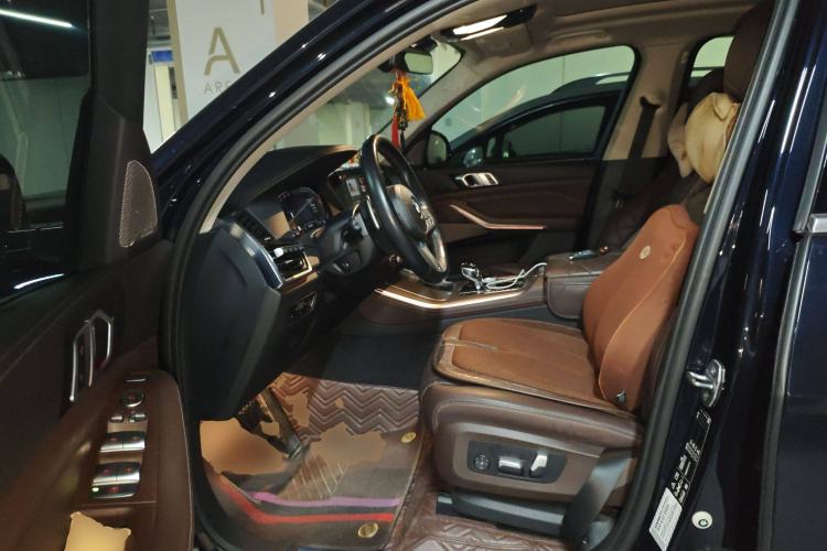 Used BMW X5 2022 xDrive 30Li M Sport Package Driver Seat