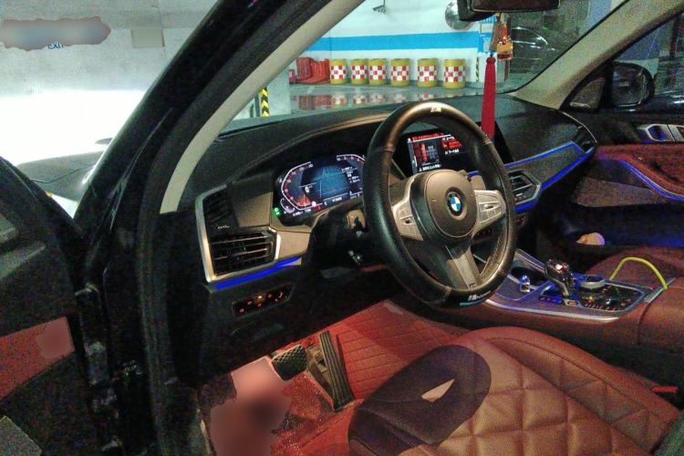 Used BMW X5 2022 Restyled xDrive 30Li Luxury Version M Sport Package Driver Seat