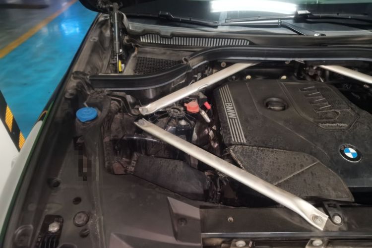Used BMW X5 2022 Restyled xDrive 30Li Luxury Version M Sport Package Engine Bay Right
