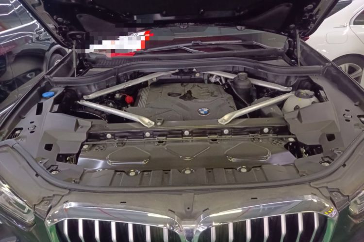 Used BMW X5 2022 xDrive 30Li Luxury M Sport Package Engine Bay
