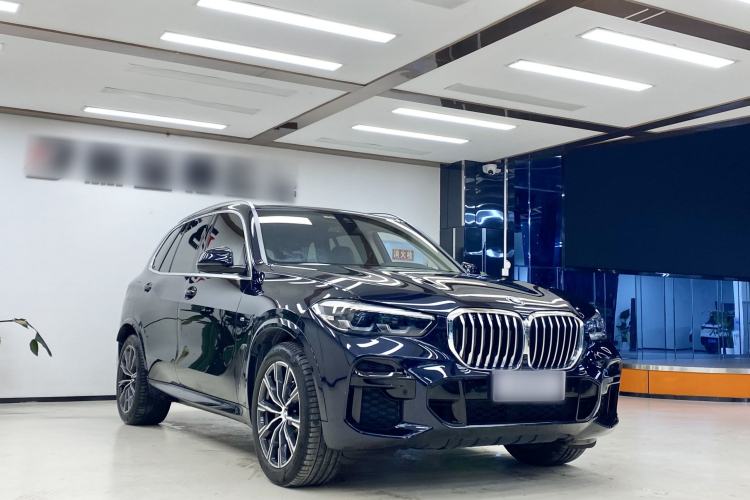 Used BMW X5 2022 xDrive30i M Sport Package Exterior 1