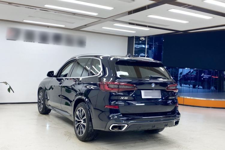 Used BMW X5 2022 xDrive30i M Sport Package Exterior 2
