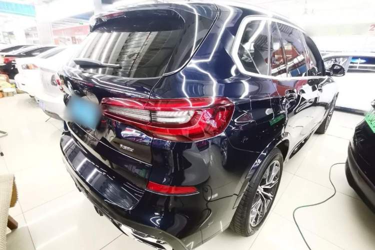 Used BMW X5 2022 xDrive30i M Sport Package Exterior 2