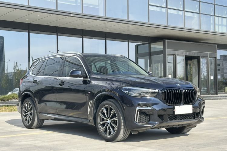 Used BMW X5 2022 Restyled xDrive 30Li M Sport Package Exterior 3
