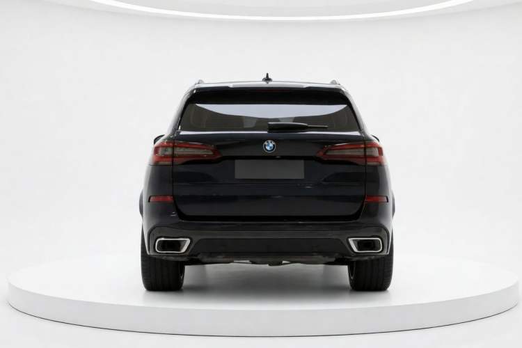 Used BMW X5 2022 xDrive 30Li Luxury M Sport Package Exterior 4