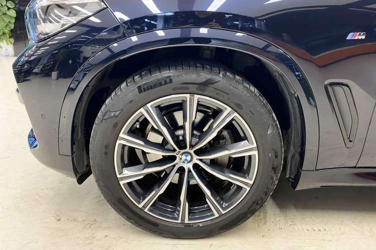 Used BMW X5 2022 xDrive30i M Sport Package Exterior 5
