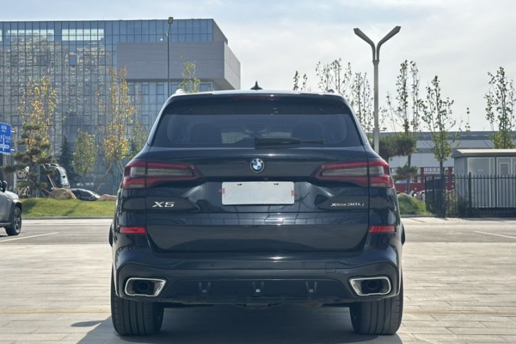 Used BMW X5 2022 Restyled xDrive 30Li M Sport Package Exterior 5