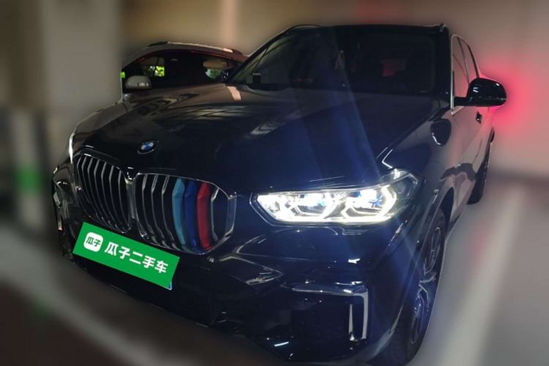Used BMW X5 2022 xDrive 30Li M Sport Package Front Left 45 Deg