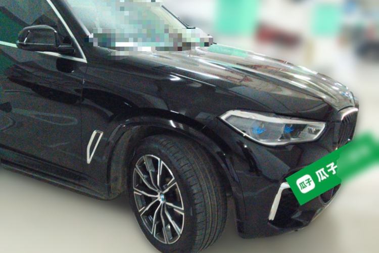 Used BMW X5 2022 Restyled xDrive 30Li Luxury Version M Sport Package Front Right 45 Deg