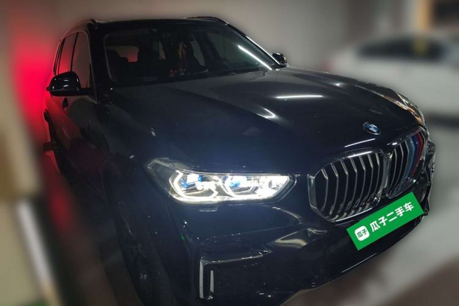 Used BMW X5 2022 xDrive 30Li M Sport Package Front Right 45 Deg